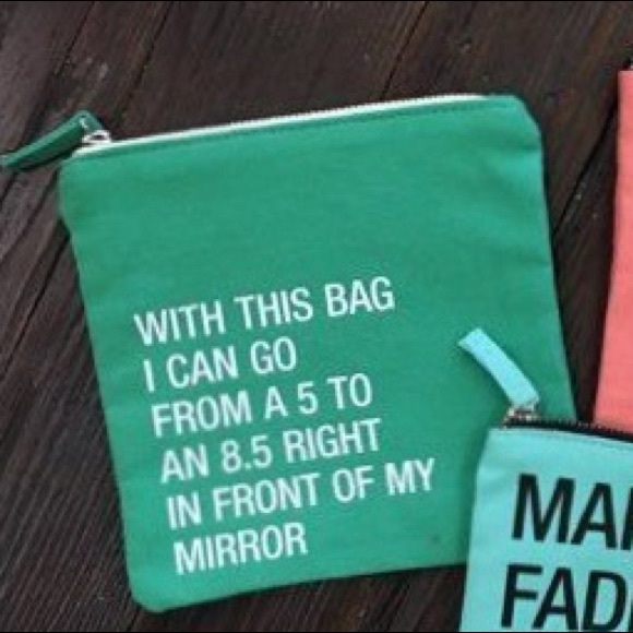 new ✦ From a 5 to an 8.5 ✦ Makeup Pouch ✦ - Picture 6 of 9